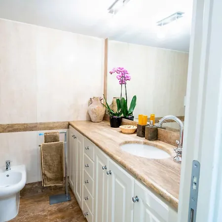 Apartment White Style Gambero Rom
